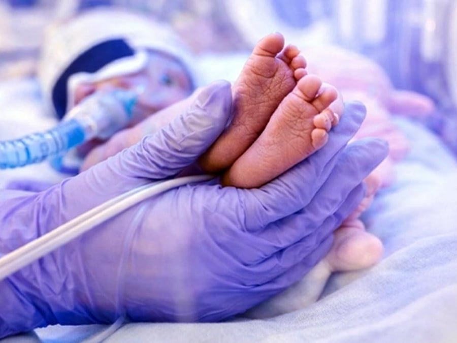 Private gynaecology consultation at Reliance Hospital